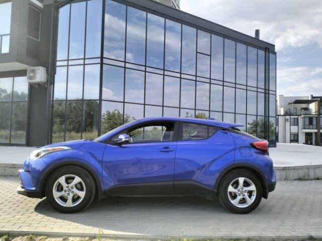 Синий Тойота C-HR, объемом двигателя 2 л и пробегом 68 тыс. км за 17500 $, фото 1 на Automoto.ua