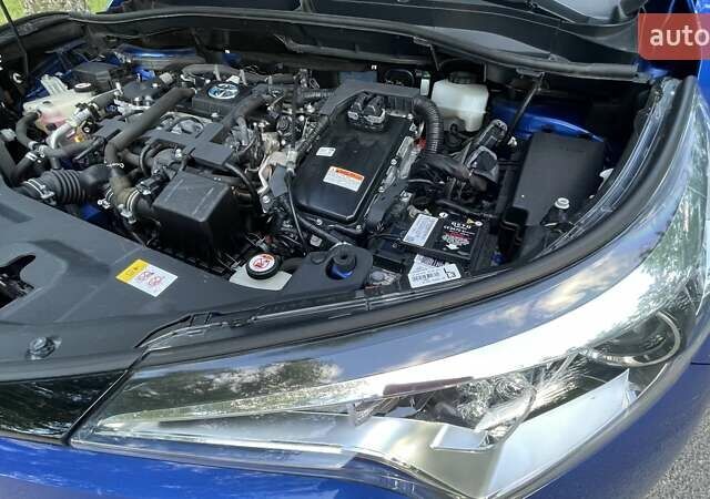 Синий Тойота C-HR, объемом двигателя 1.8 л и пробегом 79 тыс. км за 22600 $, фото 68 на Automoto.ua