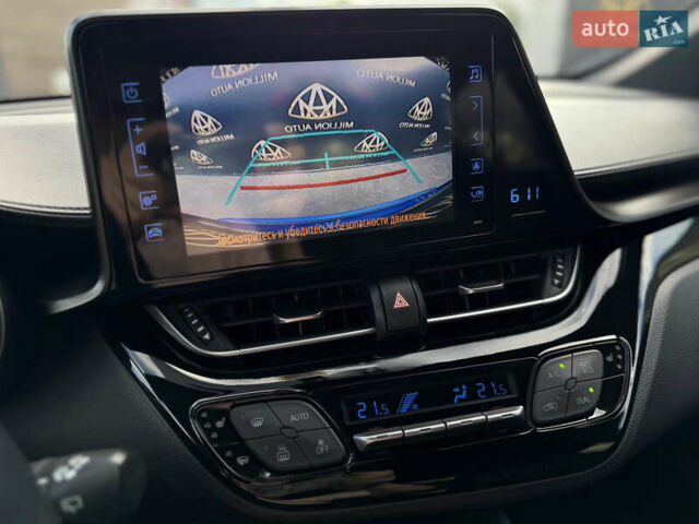 Синій Тойота C-HR, об'ємом двигуна 1.99 л та пробігом 122 тис. км за 17313 $, фото 19 на Automoto.ua