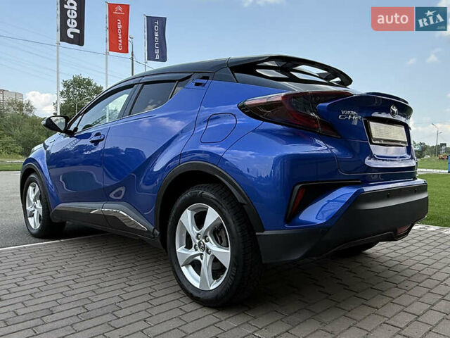 Синій Тойота C-HR, об'ємом двигуна 1.8 л та пробігом 69 тис. км за 24800 $, фото 5 на Automoto.ua
