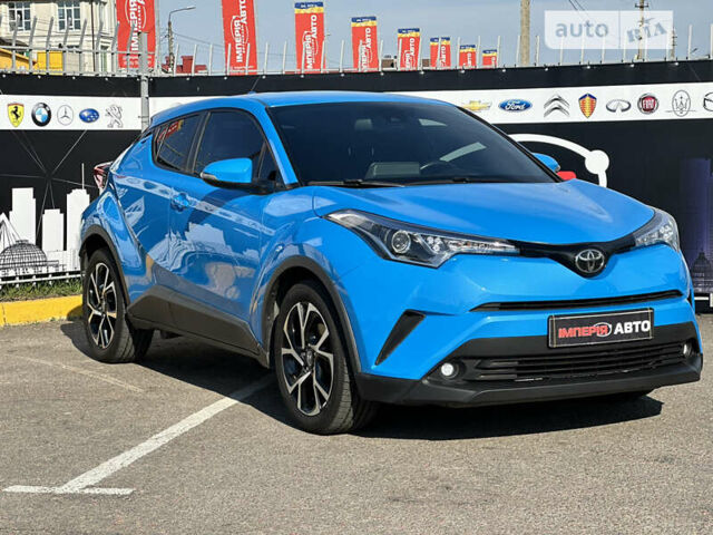 Синий Тойота C-HR, объемом двигателя 2 л и пробегом 101 тыс. км за 19999 $, фото 8 на Automoto.ua