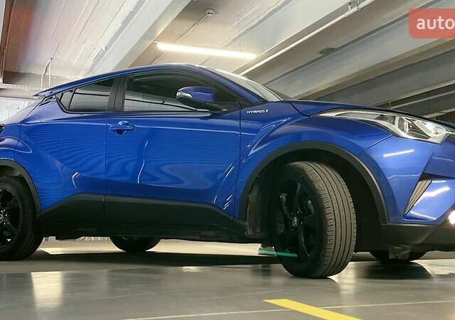 Синий Тойота C-HR, объемом двигателя 1.8 л и пробегом 79 тыс. км за 22900 $, фото 72 на Automoto.ua