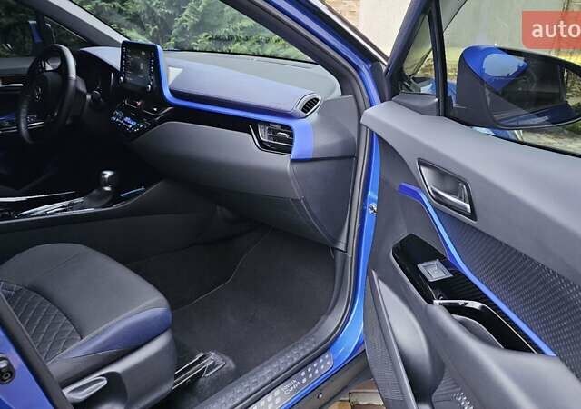 Тойота C-HR 2019 у Одесі на Automoto.ua Синій Тойота C-HR, об'ємом двигуна 1.2 л та пробігом 11 тис. км за 32500 $, фото 8 на Automoto.ua
