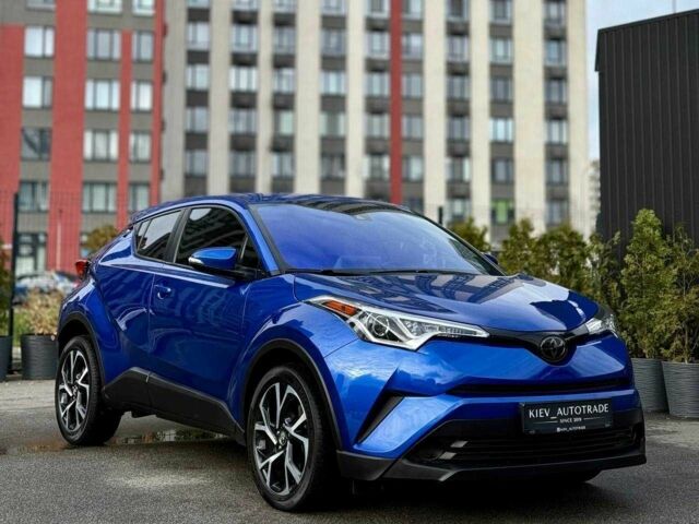 Синий Тойота C-HR, объемом двигателя 2 л и пробегом 107 тыс. км за 18500 $, фото 6 на Automoto.ua
