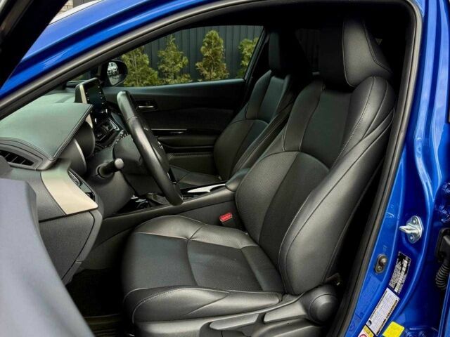 Синий Тойота C-HR, объемом двигателя 2 л и пробегом 107 тыс. км за 18500 $, фото 12 на Automoto.ua