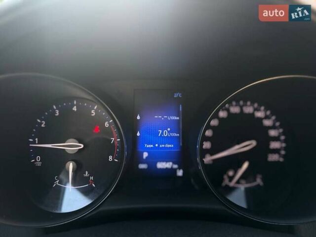 Синий Тойота C-HR, объемом двигателя 1.2 л и пробегом 60 тыс. км за 20200 $, фото 12 на Automoto.ua