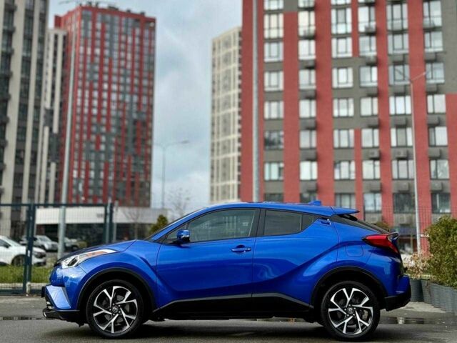 Синий Тойота C-HR, объемом двигателя 2 л и пробегом 107 тыс. км за 18500 $, фото 4 на Automoto.ua