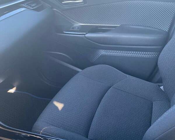 Синий Тойота C-HR, объемом двигателя 1.2 л и пробегом 80 тыс. км за 18500 $, фото 7 на Automoto.ua