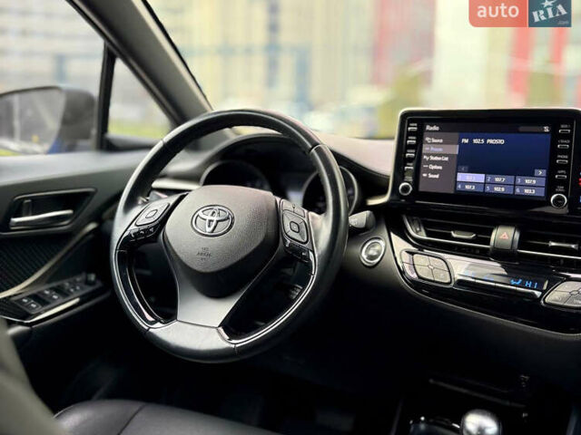 Синий Тойота C-HR, объемом двигателя 2 л и пробегом 107 тыс. км за 18500 $, фото 43 на Automoto.ua