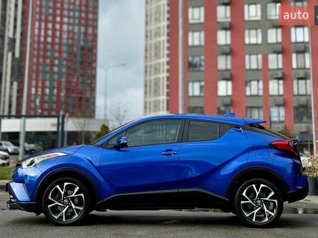 Синий Тойота C-HR, объемом двигателя 2 л и пробегом 107 тыс. км за 18500 $, фото 7 на Automoto.ua