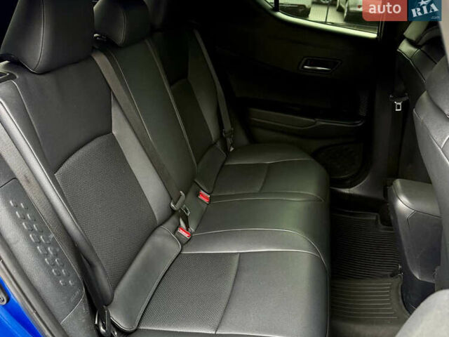 Синий Тойота C-HR, объемом двигателя 2 л и пробегом 107 тыс. км за 18500 $, фото 35 на Automoto.ua