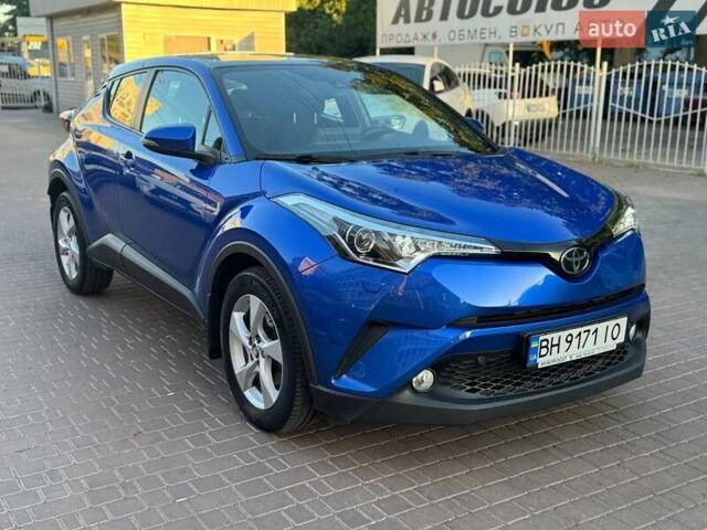 Синий Тойота C-HR, объемом двигателя 1.2 л и пробегом 60 тыс. км за 20200 $, фото 5 на Automoto.ua