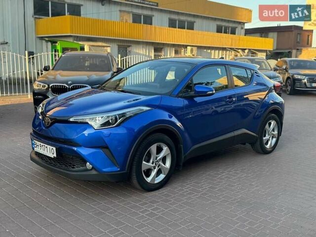 Синий Тойота C-HR, объемом двигателя 1.2 л и пробегом 60 тыс. км за 20200 $, фото 6 на Automoto.ua
