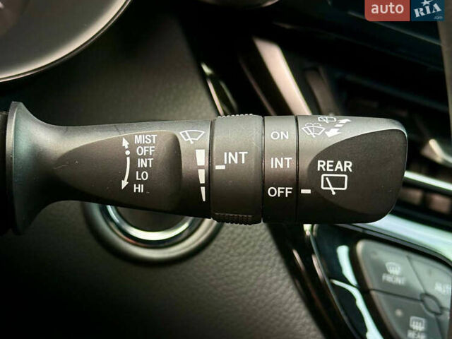 Синий Тойота C-HR, объемом двигателя 2 л и пробегом 107 тыс. км за 18500 $, фото 26 на Automoto.ua