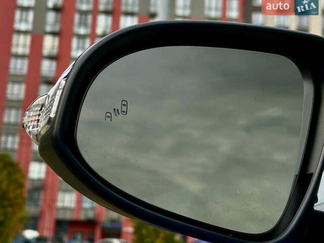 Синий Тойота C-HR, объемом двигателя 2 л и пробегом 107 тыс. км за 18500 $, фото 18 на Automoto.ua