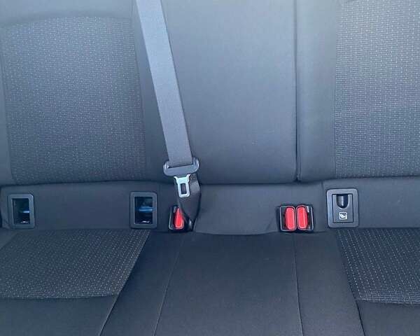 Синий Тойота C-HR, объемом двигателя 1.2 л и пробегом 80 тыс. км за 18500 $, фото 6 на Automoto.ua