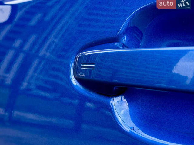 Синий Тойота C-HR, объемом двигателя 2 л и пробегом 107 тыс. км за 18500 $, фото 17 на Automoto.ua
