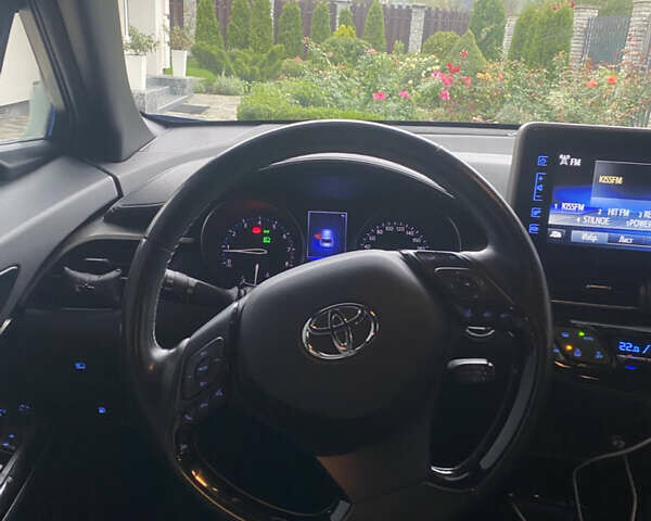 Синий Тойота C-HR, объемом двигателя 1.2 л и пробегом 106 тыс. км за 24000 $, фото 11 на Automoto.ua