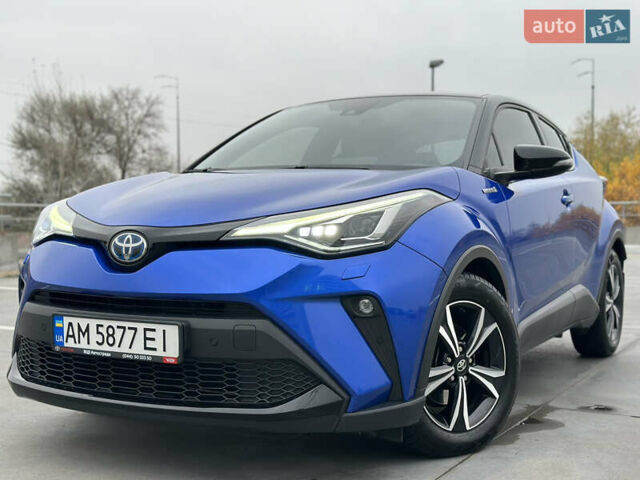 Синий Тойота C-HR, объемом двигателя 1.99 л и пробегом 56 тыс. км за 27750 $, фото 5 на Automoto.ua