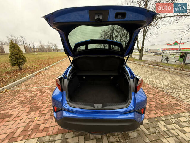 Синий Тойота C-HR, объемом двигателя 1.2 л и пробегом 138 тыс. км за 18999 $, фото 37 на Automoto.ua