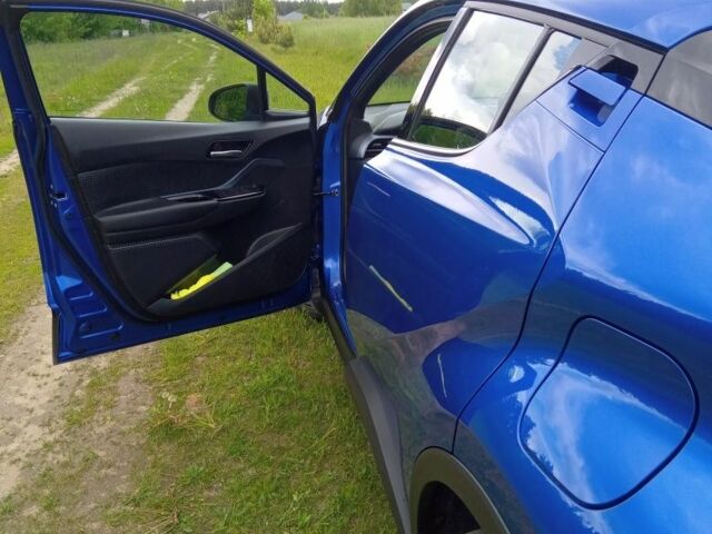 Синий Тойота C-HR, объемом двигателя 1.8 л и пробегом 94 тыс. км за 22800 $, фото 22 на Automoto.ua