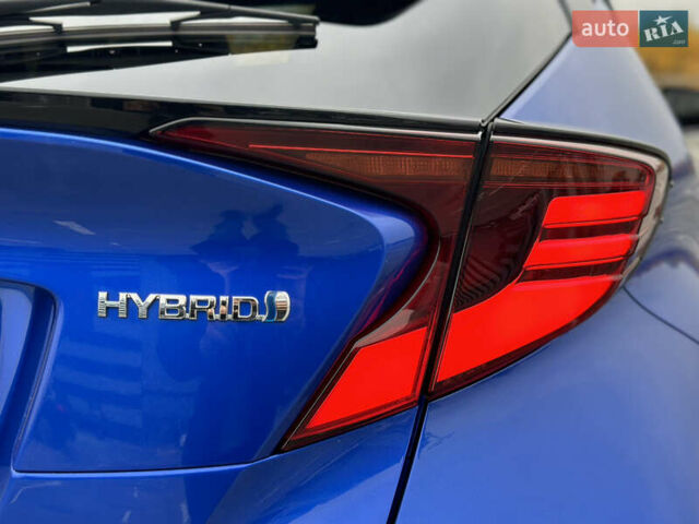 Синий Тойота C-HR, объемом двигателя 1.99 л и пробегом 56 тыс. км за 27750 $, фото 14 на Automoto.ua