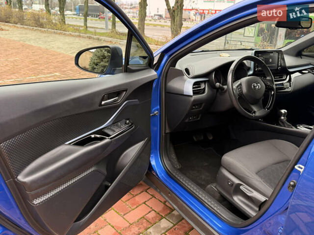 Синій Тойота C-HR, об'ємом двигуна 1.2 л та пробігом 138 тис. км за 19500 $, фото 23 на Automoto.ua