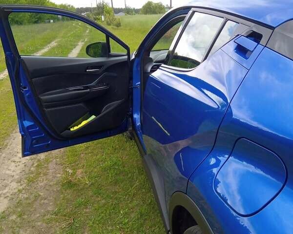 Синій Тойота C-HR, об'ємом двигуна 1.8 л та пробігом 90 тис. км за 24400 $, фото 19 на Automoto.ua