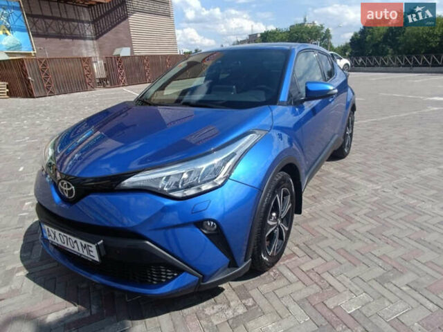 Синий Тойота C-HR, объемом двигателя 1.2 л и пробегом 130 тыс. км за 19900 $, фото 6 на Automoto.ua