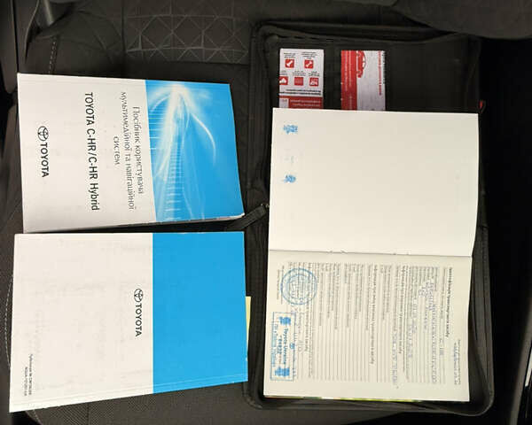 Синий Тойота C-HR, объемом двигателя 1.2 л и пробегом 138 тыс. км за 18999 $, фото 30 на Automoto.ua