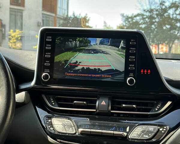 Синий Тойота C-HR, объемом двигателя 1.2 л и пробегом 135 тыс. км за 19300 $, фото 10 на Automoto.ua
