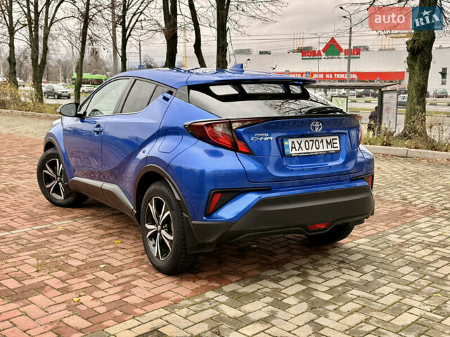 Синий Тойота C-HR, объемом двигателя 1.2 л и пробегом 138 тыс. км за 18999 $, фото 16 на Automoto.ua