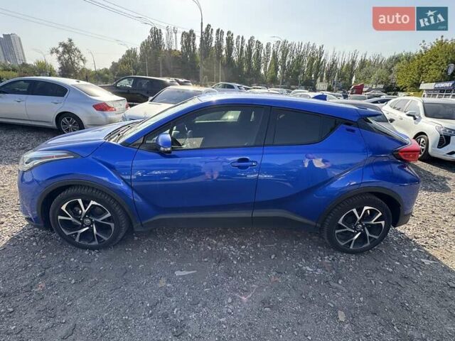 Синий Тойота C-HR, объемом двигателя 2 л и пробегом 88 тыс. км за 23950 $, фото 6 на Automoto.ua