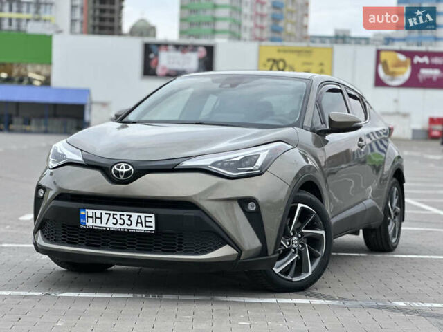Зелений Тойота C-HR, об'ємом двигуна 1.99 л та пробігом 59 тис. км за 22700 $, фото 1 на Automoto.ua