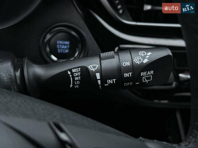 Зелений Тойота C-HR, об'ємом двигуна 1.99 л та пробігом 59 тис. км за 22700 $, фото 52 на Automoto.ua