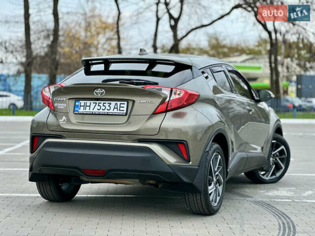 Зелений Тойота C-HR, об'ємом двигуна 1.99 л та пробігом 59 тис. км за 22700 $, фото 2 на Automoto.ua