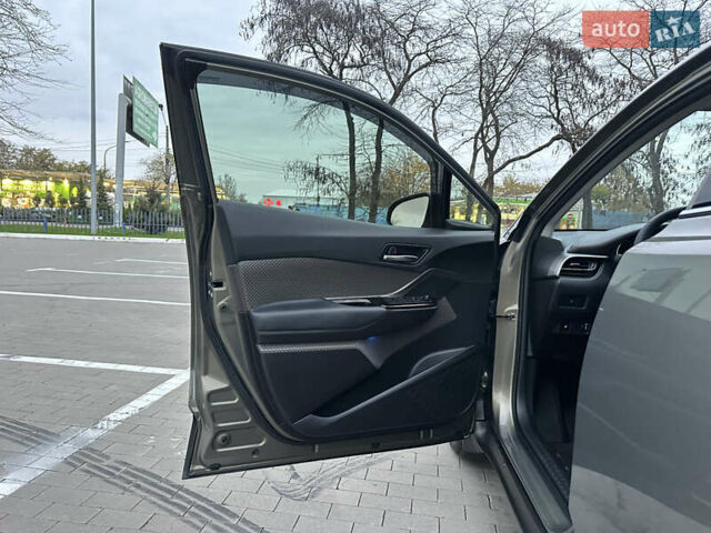 Зелений Тойота C-HR, об'ємом двигуна 1.99 л та пробігом 59 тис. км за 22700 $, фото 43 на Automoto.ua