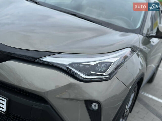 Зелений Тойота C-HR, об'ємом двигуна 1.99 л та пробігом 59 тис. км за 22700 $, фото 15 на Automoto.ua