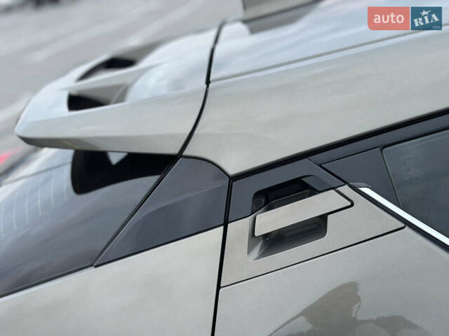 Зелений Тойота C-HR, об'ємом двигуна 1.99 л та пробігом 59 тис. км за 22700 $, фото 18 на Automoto.ua