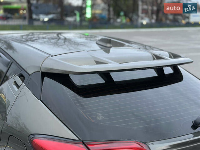 Зелений Тойота C-HR, об'ємом двигуна 1.99 л та пробігом 59 тис. км за 22700 $, фото 21 на Automoto.ua