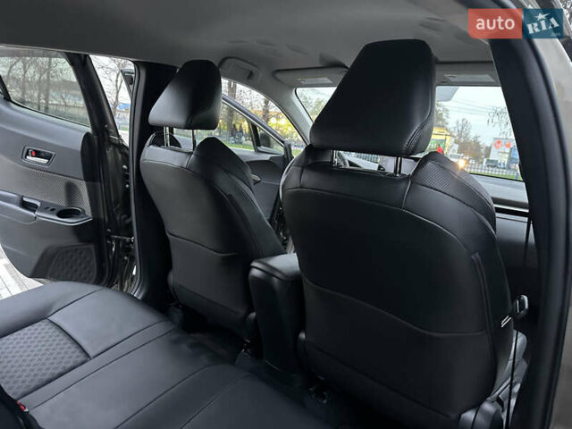 Зелений Тойота C-HR, об'ємом двигуна 1.99 л та пробігом 59 тис. км за 22700 $, фото 30 на Automoto.ua