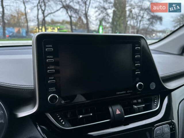 Зелений Тойота C-HR, об'ємом двигуна 1.99 л та пробігом 59 тис. км за 22700 $, фото 49 на Automoto.ua