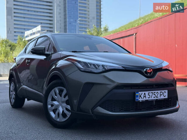 Зелений Тойота C-HR, об'ємом двигуна 2 л та пробігом 2 тис. км за 20999 $, фото 38 на Automoto.ua
