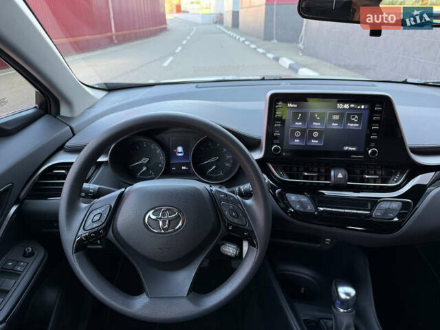 Зеленый Тойота C-HR, объемом двигателя 2 л и пробегом 2 тыс. км за 20500 $, фото 33 на Automoto.ua