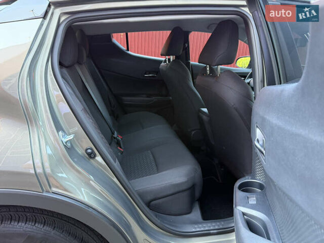 Зеленый Тойота C-HR, объемом двигателя 2 л и пробегом 2 тыс. км за 20500 $, фото 15 на Automoto.ua