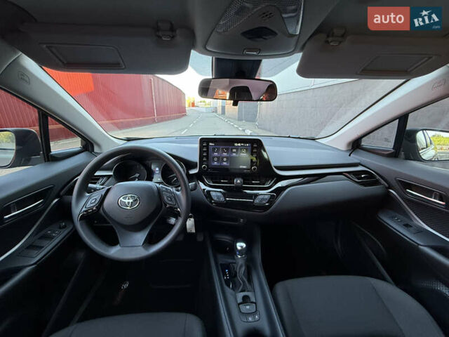Зеленый Тойота C-HR, объемом двигателя 2 л и пробегом 2 тыс. км за 19700 $, фото 11 на Automoto.ua