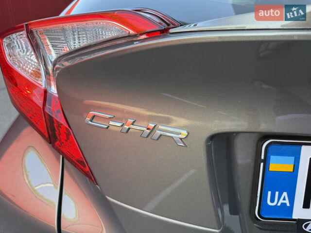 Зеленый Тойота C-HR, объемом двигателя 2 л и пробегом 2 тыс. км за 21500 $, фото 14 на Automoto.ua