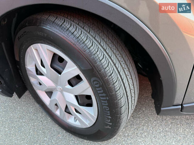 Зеленый Тойота C-HR, объемом двигателя 2 л и пробегом 2 тыс. км за 21300 $, фото 7 на Automoto.ua