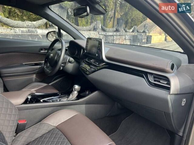 Зеленый Тойота C-HR, объемом двигателя 1.99 л и пробегом 56 тыс. км за 26500 $, фото 57 на Automoto.ua