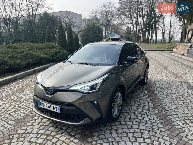 Зеленый Тойота C-HR, объемом двигателя 1.99 л и пробегом 56 тыс. км за 26500 $, фото 1 на Automoto.ua